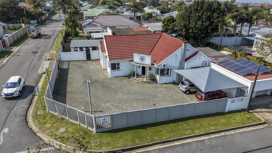 Commercial Property for Sale in Vincent Eastern Cape